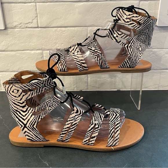 DV dolce vita sz 9.5 Jasmyn zebra stripe gladiator sandals - Picture 1 of 15